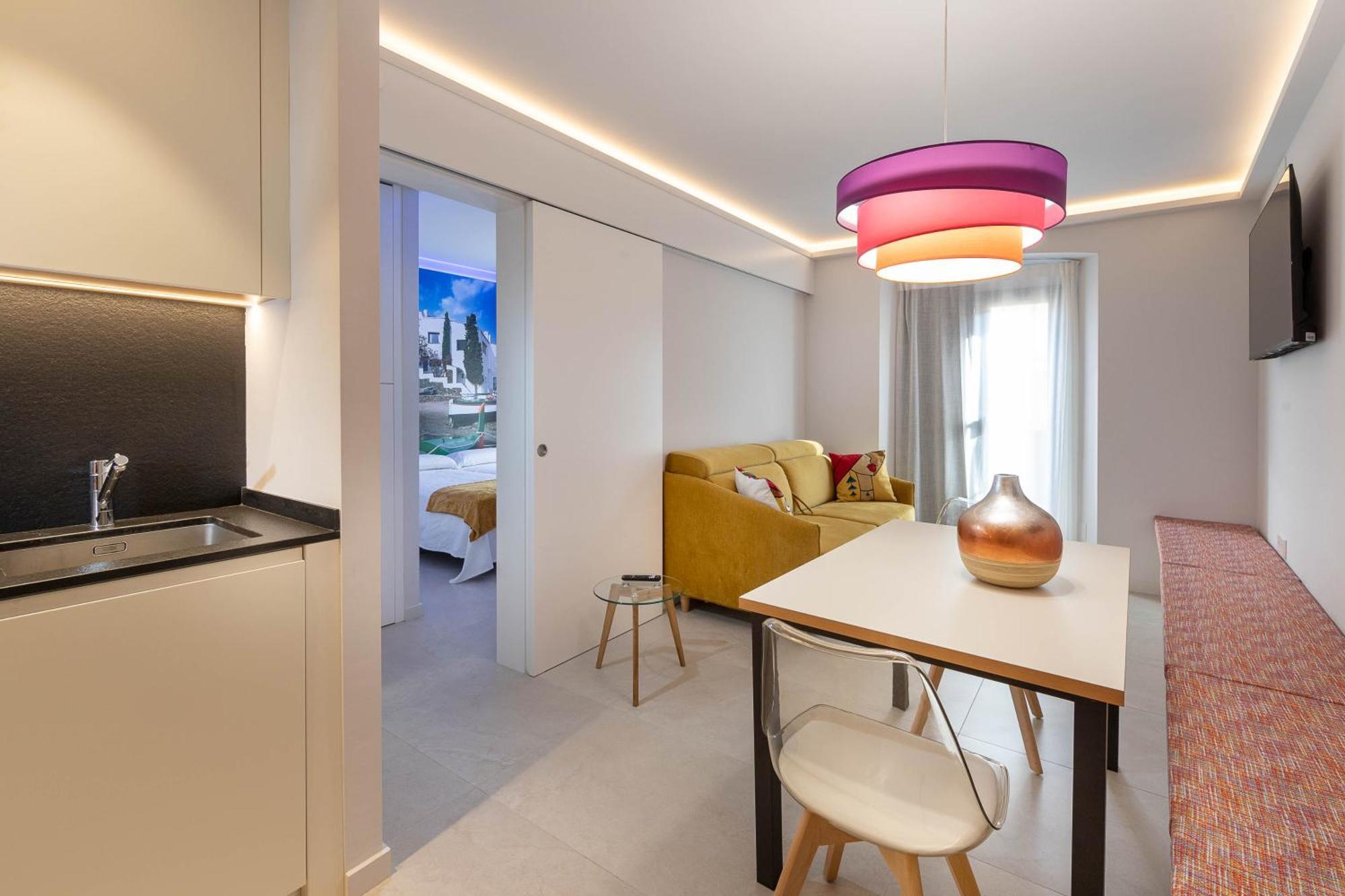 C&C Apartments Figueres  Eksteriør bilde